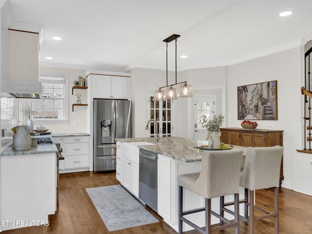 2326 Covered Bridge Blvd, Knoxville, TN 37932