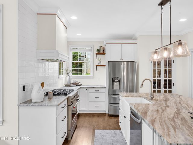 2326 Covered Bridge Blvd, Knoxville, TN 37932