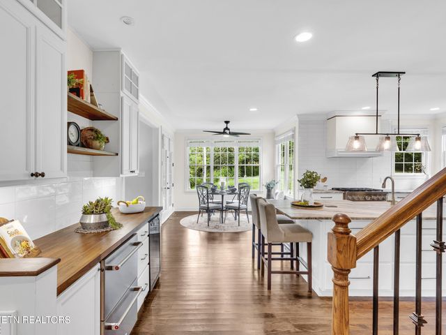 2326 Covered Bridge Blvd, Knoxville, TN 37932