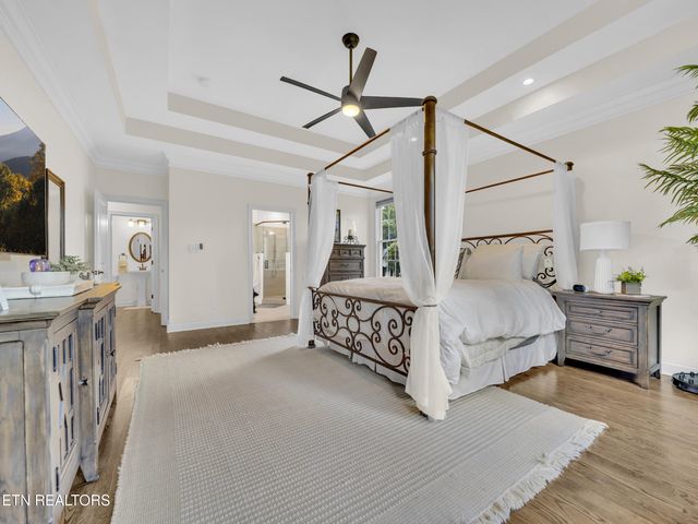 2326 Covered Bridge Blvd, Knoxville, TN 37932