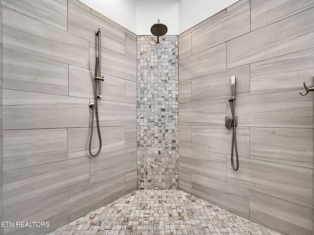 2326 Covered Bridge Blvd, Knoxville, TN 37932