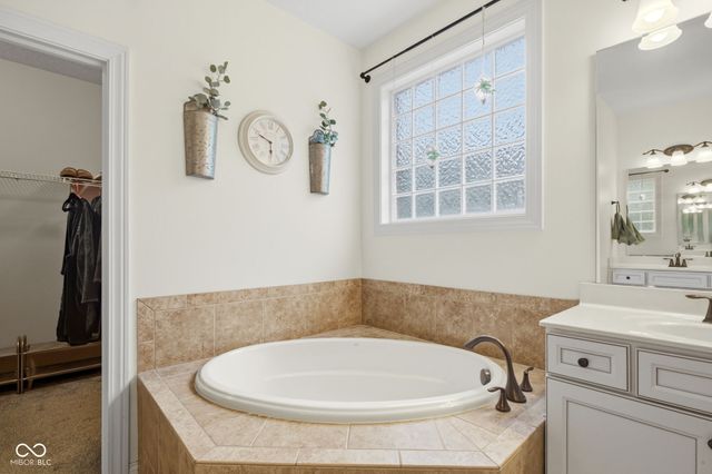15217 Slateford Road, Noblesville, IN 46062