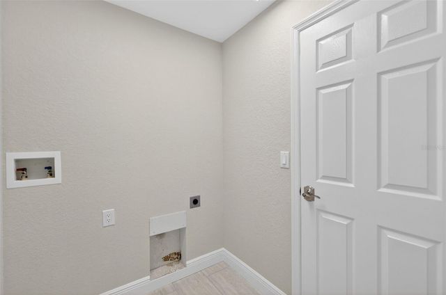 2294 KNOLLWOOD DRIVE, Leesburg, FL 34748