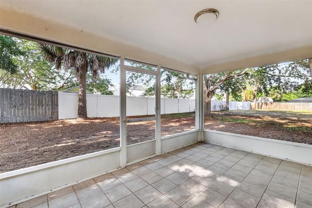 2294 KNOLLWOOD DRIVE, Leesburg, FL 34748