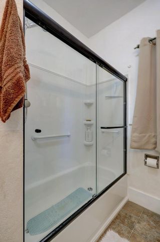 2118 Bird Avenue, Joplin, MO 64804