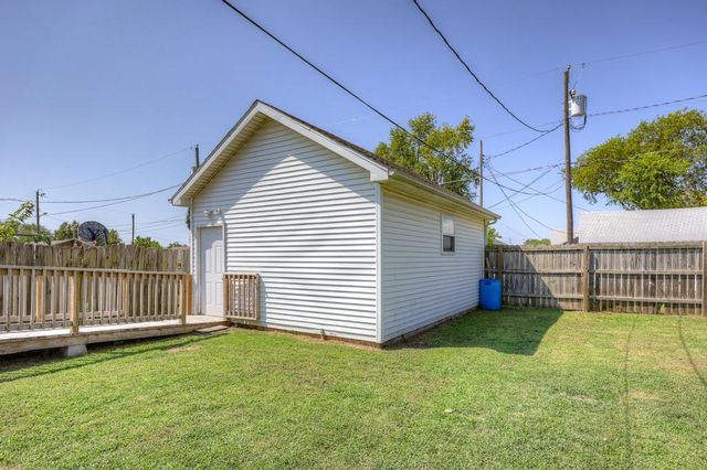 2118 Bird Avenue, Joplin, MO 64804