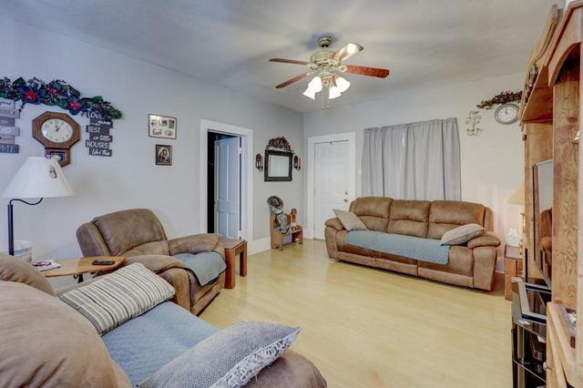 2118 Bird Avenue, Joplin, MO 64804