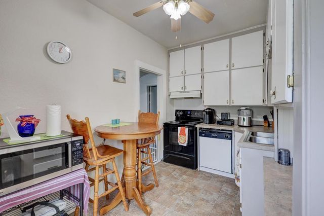 2118 Bird Avenue, Joplin, MO 64804