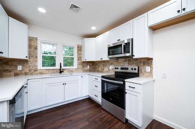 2115 CULLUM DR, Reading, PA 19601