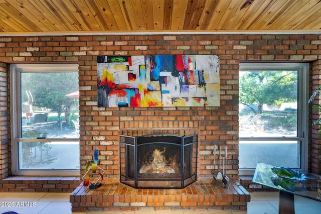 6968 W CALAVAR Road, Peoria, AZ 85381