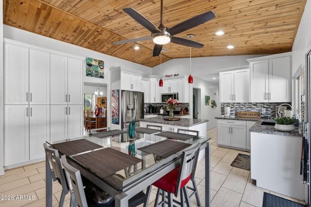 6968 W CALAVAR Road, Peoria, AZ 85381