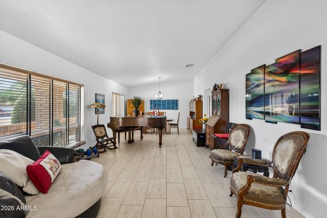 6968 W CALAVAR Road, Peoria, AZ 85381