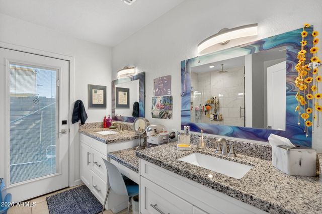 6968 W CALAVAR Road, Peoria, AZ 85381