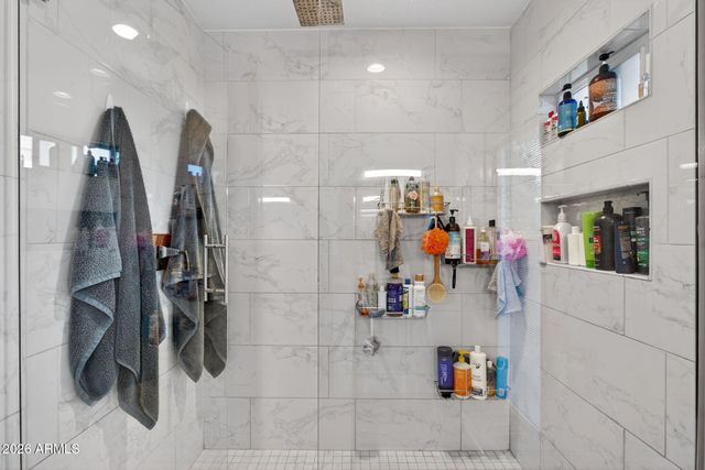 6968 W CALAVAR Road, Peoria, AZ 85381