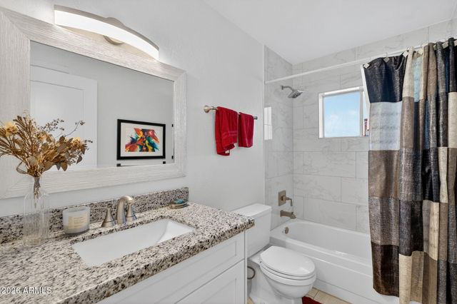 6968 W CALAVAR Road, Peoria, AZ 85381