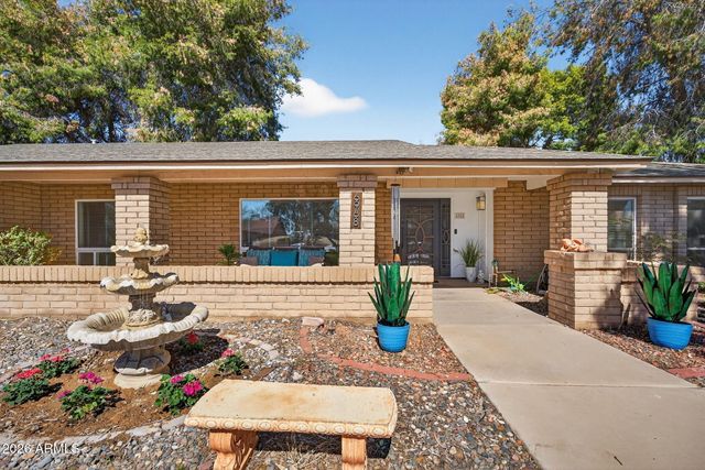 6968 W CALAVAR Road, Peoria, AZ 85381