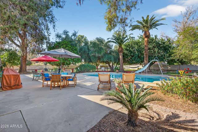 6968 W CALAVAR Road, Peoria, AZ 85381