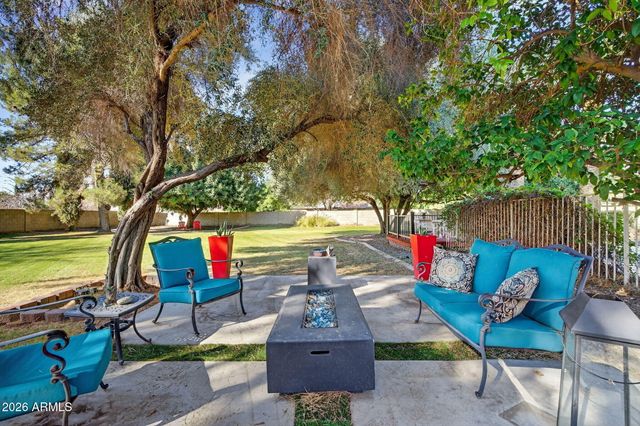 6968 W CALAVAR Road, Peoria, AZ 85381