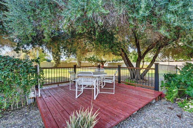 6968 W CALAVAR Road, Peoria, AZ 85381