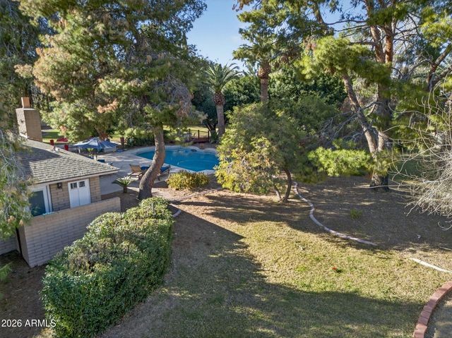 6968 W CALAVAR Road, Peoria, AZ 85381