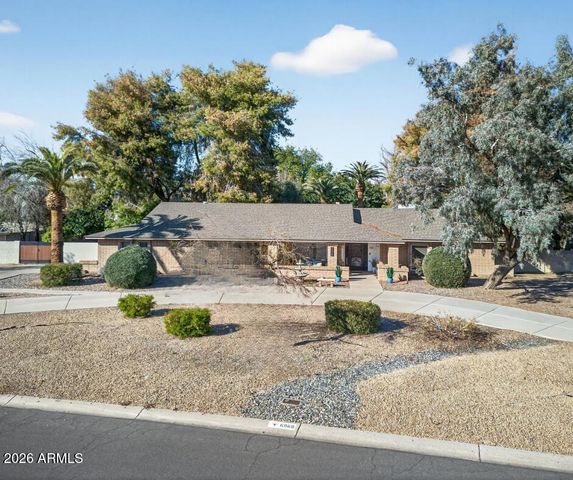 6968 W CALAVAR Road, Peoria, AZ 85381