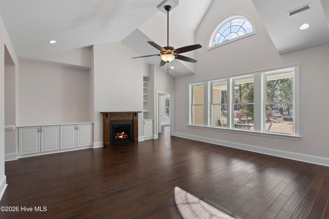 379 Lockwood Lane SW, Supply, NC 28462