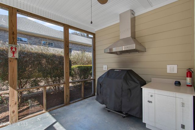 379 Lockwood Lane SW, Supply, NC 28462