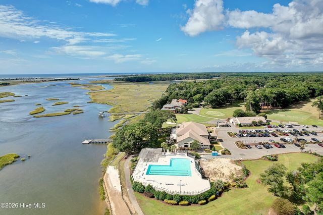 379 Lockwood Lane SW, Supply, NC 28462