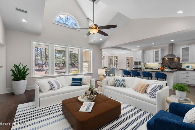 379 Lockwood Lane SW, Supply, NC 28462