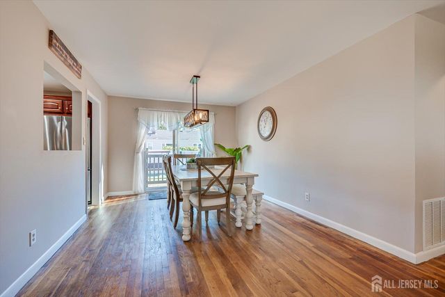 77 Wooding Avenue, Edison, NJ 08817