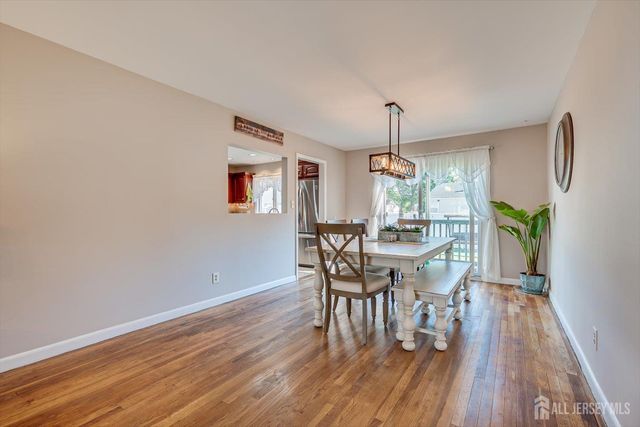 77 Wooding Avenue, Edison, NJ 08817