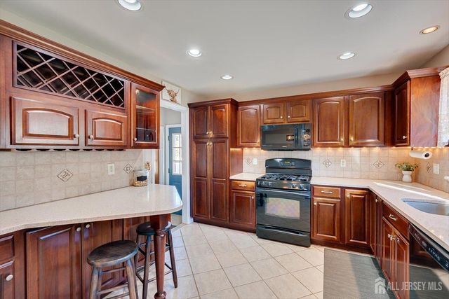 77 Wooding Avenue, Edison, NJ 08817