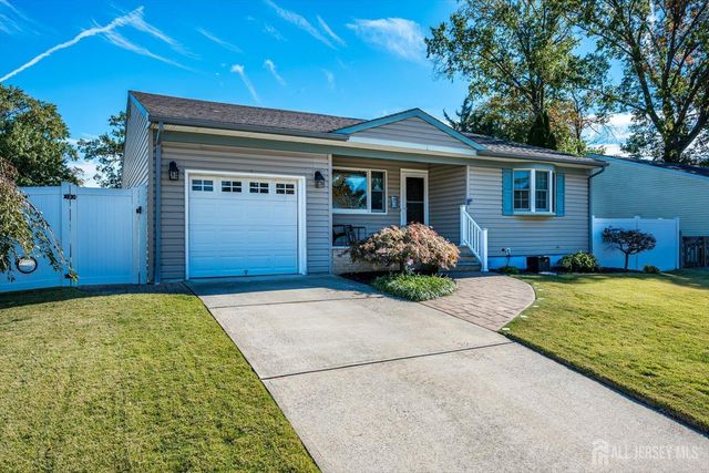 77 Wooding Avenue, Edison, NJ 08817