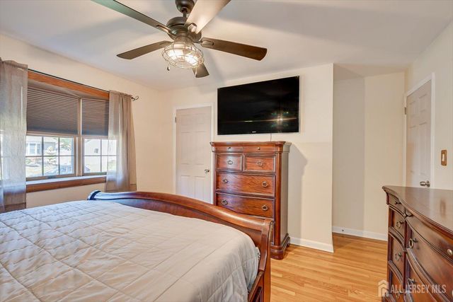 77 Wooding Avenue, Edison, NJ 08817