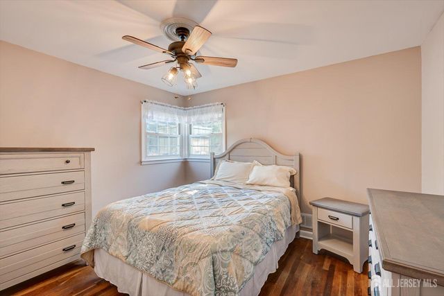 77 Wooding Avenue, Edison, NJ 08817