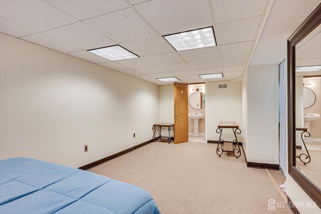 77 Wooding Avenue, Edison, NJ 08817
