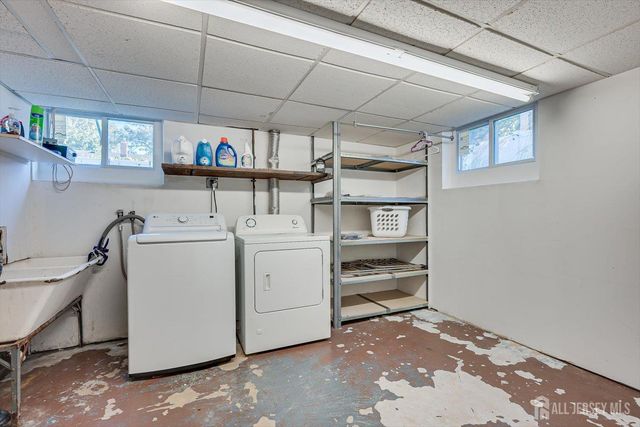 77 Wooding Avenue, Edison, NJ 08817