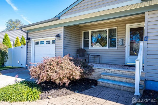 77 Wooding Avenue, Edison, NJ 08817