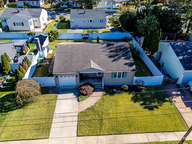 77 Wooding Avenue, Edison, NJ 08817