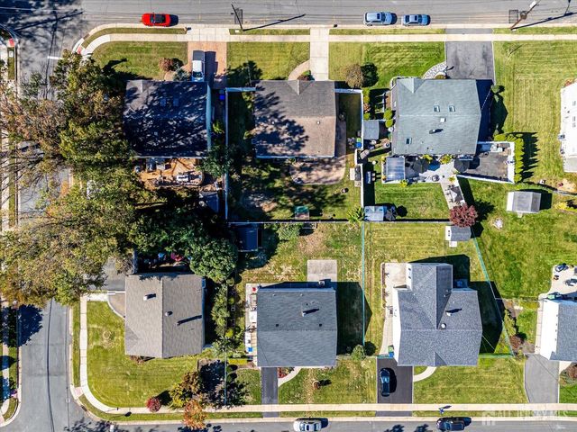 77 Wooding Avenue, Edison, NJ 08817