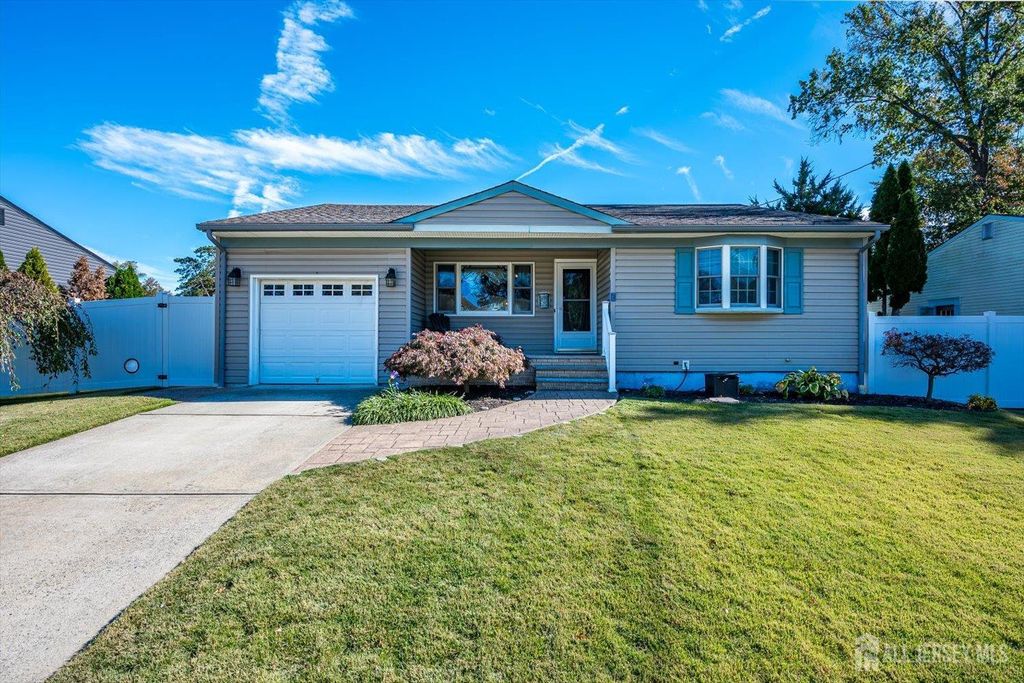 77 Wooding Avenue, Edison, NJ 08817