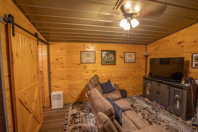 15 Harlan Road, Faubush, KY 42544