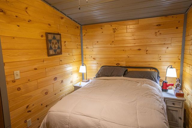 15 Harlan Road, Faubush, KY 42544