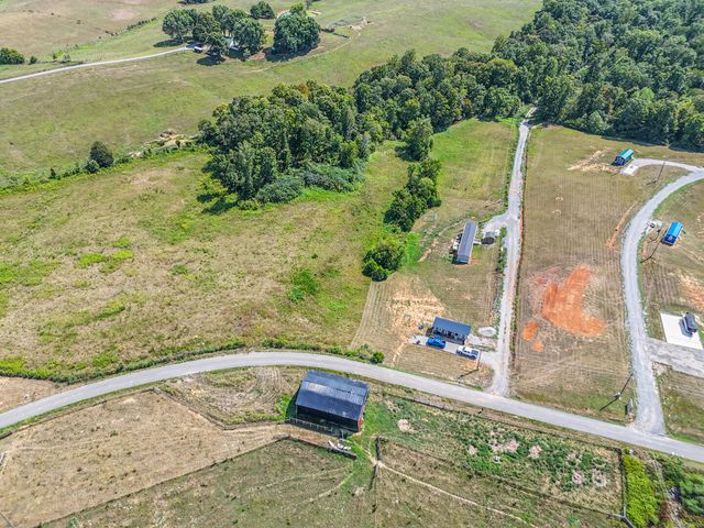 15 Harlan Road, Faubush, KY 42544