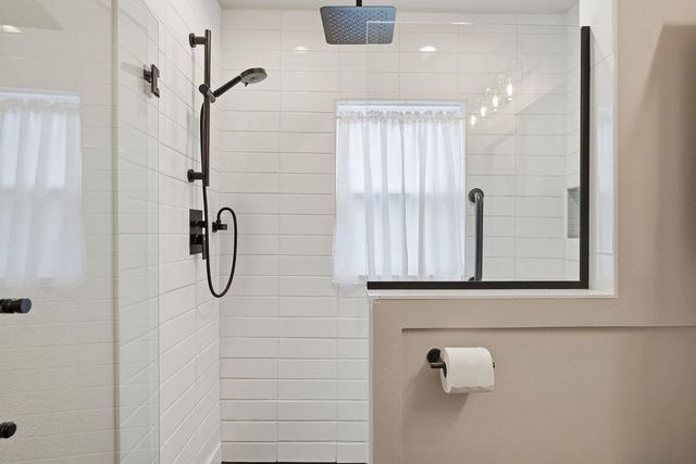 5407 N Madison St, Spokane, WA 99205