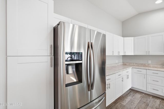 1574 W Highsmith Drive, Tucson, AZ 85746