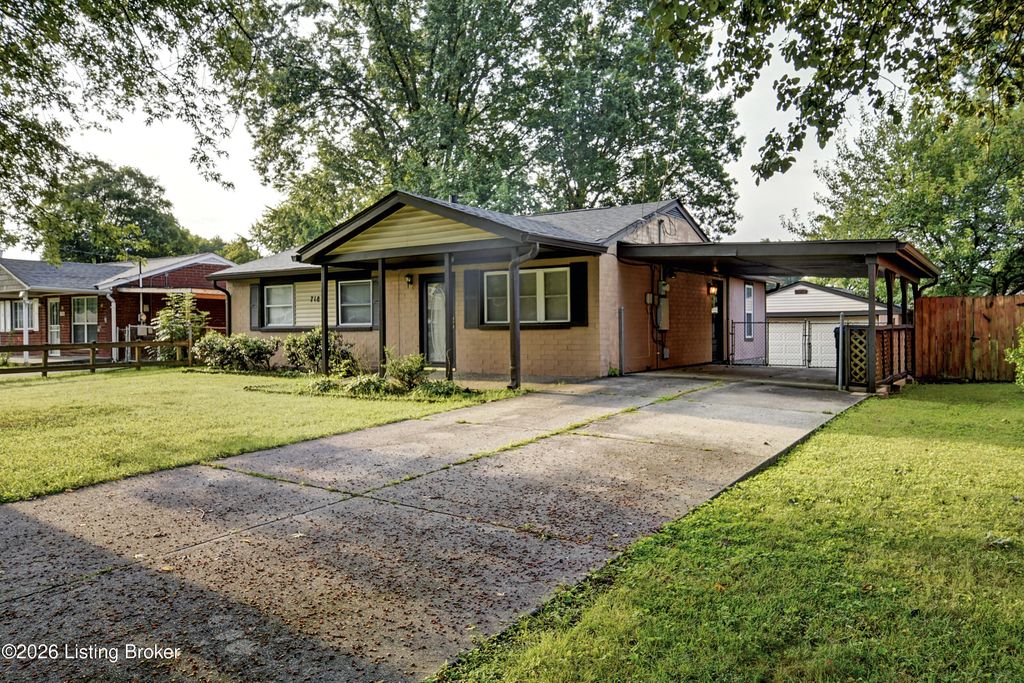 718 Glengarry Dr, Louisville, KY 40118