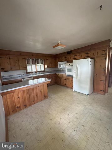 11312 TIMBUKTU LN, Midland, VA 22728