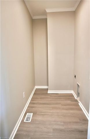 129 E Oakdale Street, Mount Airy, NC 27030