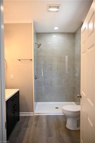 129 E Oakdale Street, Mount Airy, NC 27030